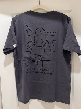 Uniqlo Louvre X Yu Nagaba Mona Lisa T-Shirt in Charcoal Size L